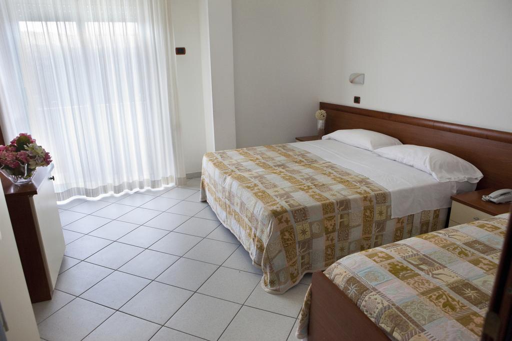 Hotel Clipper Giulianova Dış mekan fotoğraf