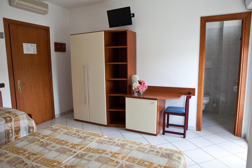 Hotel Clipper Giulianova Dış mekan fotoğraf