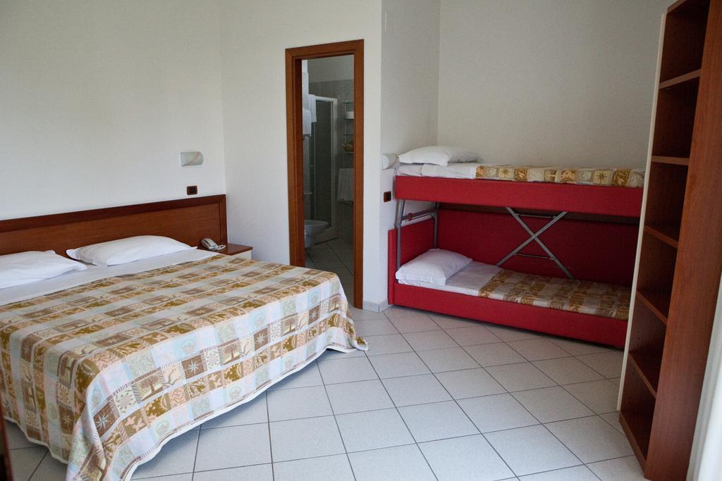 Hotel Clipper Giulianova Dış mekan fotoğraf