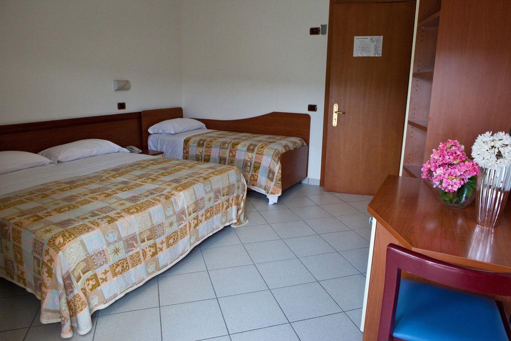 Hotel Clipper Giulianova Dış mekan fotoğraf